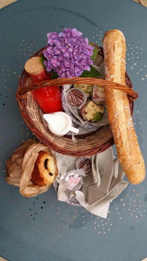 Hotel Un Weekend A Rochefort-En-Terre Zewnętrze zdjęcie